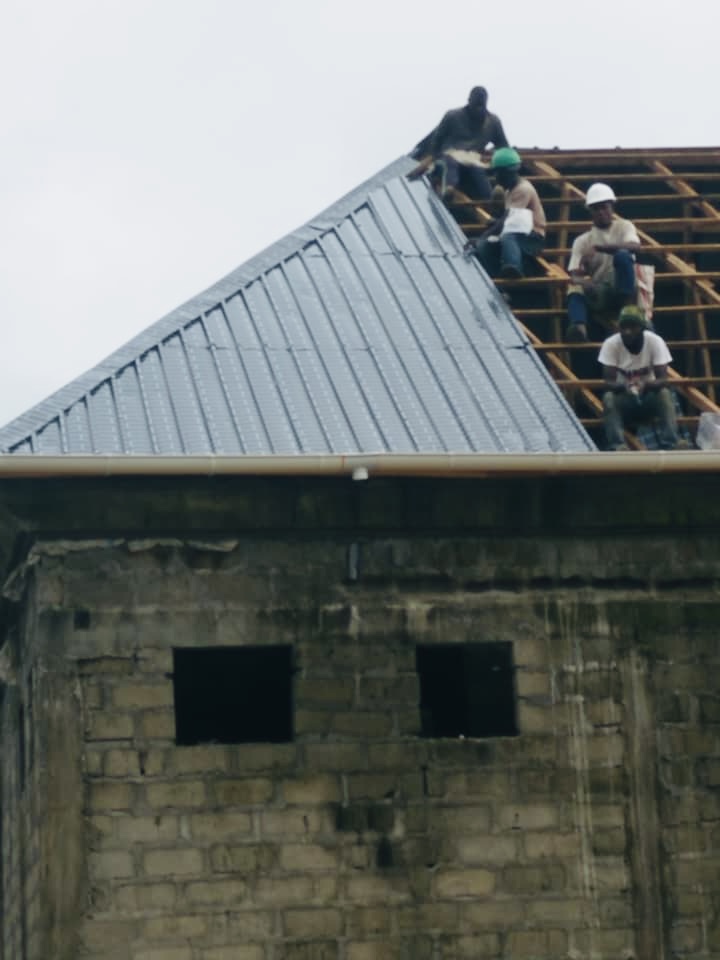 Supreme Royal team installing roof framing on site